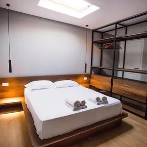 4 Br Apartment&bbq Veranda , Tirana Albanië